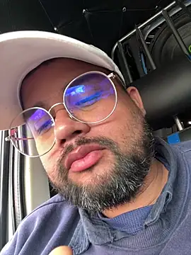 Snapshot of GABRIELGARCIA1313 chatting on February 2026 03:30:01 PM GABRIELGARCIA1313 online show from February 2026 03:30:01 PM