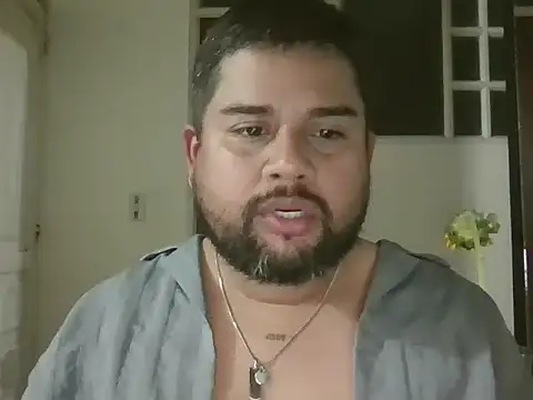 Snapshot of GABRIELGARCIA1313 chatting on February 2026 12:19:02 AM GABRIELGARCIA1313 online show from February 2026 12:19:02 AM