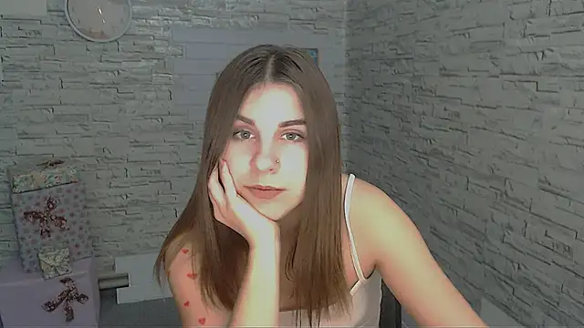 Sweet Doll Luna online show from December 2024 05:42:01 PM