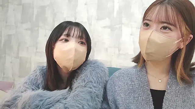 Snapshot of LOVE_MOMO_LOVE chatting on January 2025 11:33:02 AM LOVE MOMO LOVE online show from January 2025 11:33:02 AM