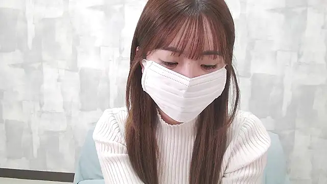 Snapshot of LOVE_MOMO_LOVE chatting on November 2025 10:37:01 AM LOVE MOMO LOVE online show from November 2025 10:37:01 AM