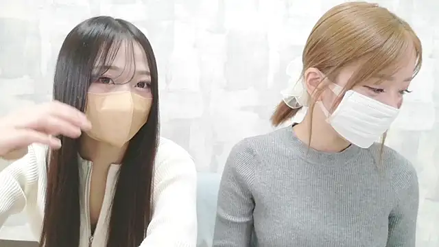 Snapshot of LOVE_MOMO_LOVE chatting on December 2025 11:39:02 AM LOVE MOMO LOVE online show from December 2025 11:39:02 AM