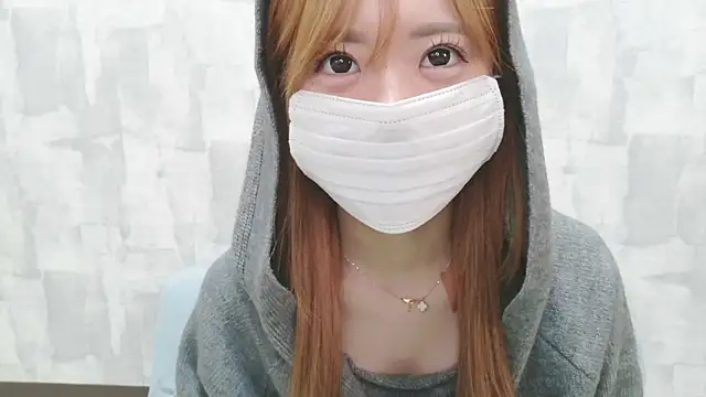 LOVE MOMO LOVE online show from March 2026 11:27:01 AM