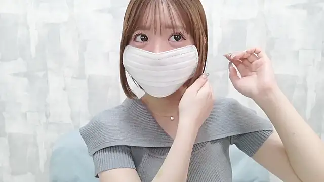 LOVE MOMO LOVE online show from March 2026 11:27:01 AM