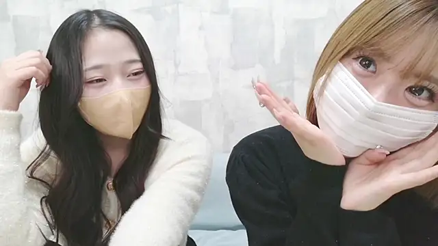 LOVE MOMO LOVE online show from April 2026 12:05:02 PM