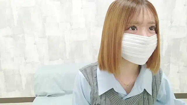 LOVE MOMO LOVE online show from May 2026 12:21:02 PM
