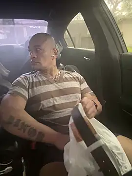 EatMyCake831 online show from December 2024 07:32:02 PM