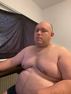 Snapshot of BigromeoXX chatting on March 2026 05:35:01 PM BigromeoXX online show from March 2026 05:35:01 PM