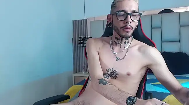 Snapshot of MurdockH chatting on January 2025 04:41:01 AM MurdockH online show from January 2025 04:41:01 AM