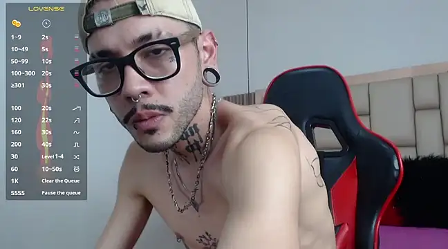 Snapshot of MurdockH chatting on February 2025 05:28:02 AM MurdockH online show from February 2025 05:28:02 AM