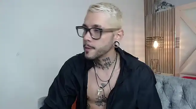 Snapshot of MurdockH chatting on March 2025 06:26:02 AM MurdockH online show from March 2025 06:26:02 AM