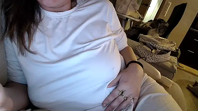 Snapshot of Nina24 chatting on March 2025 09:14:02 PM Nina24 online show from March 2025 09:14:02 PM