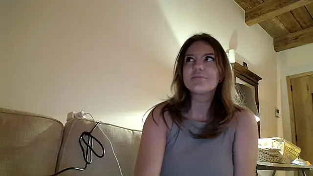 Snapshot of Nina24 chatting on March 2025 09:45:02 PM Nina24 online show from March 2025 09:45:02 PM