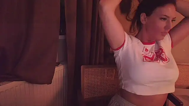 Snapshot of Nina24 chatting on October 2025 08:02:02 PM Nina24 online show from October 2025 08:02:02 PM