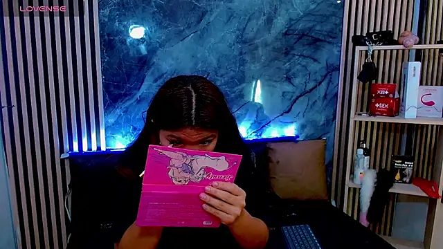 Isalombardi online show from September 2025 02:11:01 PM