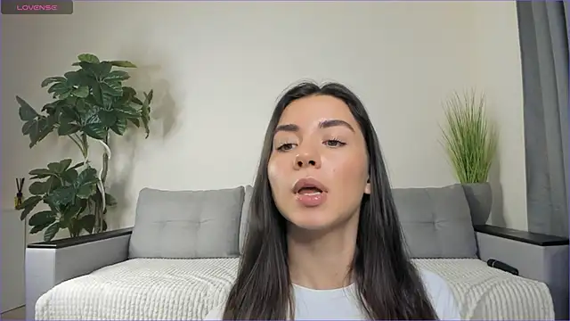 NicoleLuv online show from January 2025 04:17:01 PM