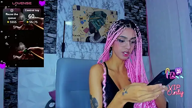 Queen Cuarxxo online show from April 2026 11:40:02 PM