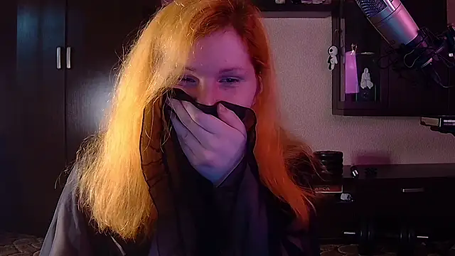 Snapshot of little_witch_sofia chatting on March 2025 07:42:02 PM little witch sofia online show from March 2025 07:42:02 PM