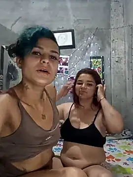 Snapshot of safira_hot chatting on February 2025 01:59:02 AM safira hot online show from February 2025 01:59:02 AM