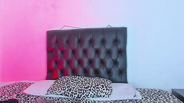 Snapshot of seline_wolff chatting on January 2025 04:27:02 AM seline wolff online show from January 2025 04:27:02 AM