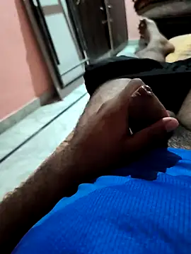 yourboy2000   online show from September 2025 07:41:02 AM