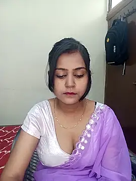 Snapshot of Miss-Riyasingh chatting on April 2026 05:38:01 AM Miss-Riyasingh online show from April 2026 05:38:01 AM