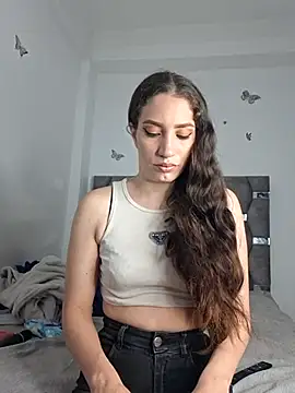 Snapshot of aurelialux chatting on July 2026 08:23:02 PM aurelialux online show from July 2026 08:23:02 PM