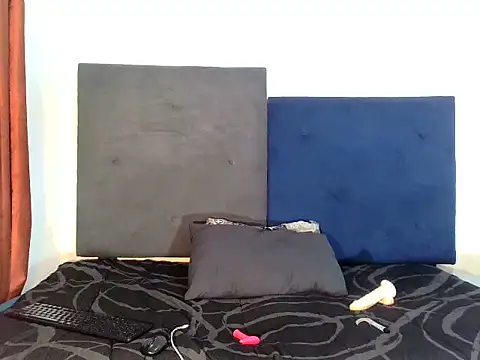 ReginaStar16 online show from March 2025 04:44:02 PM