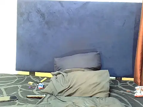 ReginaStar16 online show from April 2026 08:20:01 PM