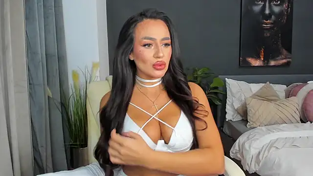 Snapshot of Sonia__Rey chatting on September 2025 06:40:01 PM Sonia Rey online show from September 2025 06:40:01 PM