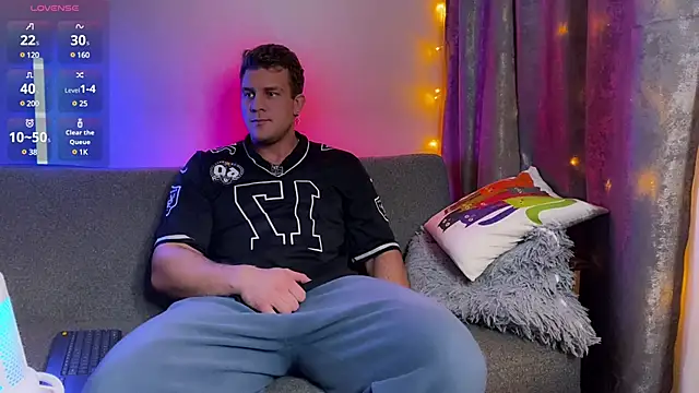 Snapshot of Adam_misti chatting on December 2024 03:20:02 PM Adam misti online show from December 2024 03:20:02 PM