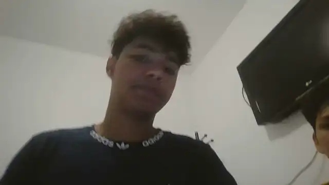 Snapshot of jonmaykolrose chatting on December 2024 05:12:01 PM jonmaykolrose online show from December 2024 05:12:01 PM