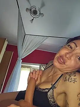 Snapshot of Carolina_red chatting on June 2026 11:58:01 AM Carolina red online show from June 2026 11:58:01 AM