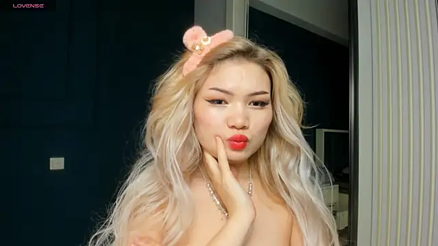 Xiao Mei  online show from December 2024 05:32:01 AM