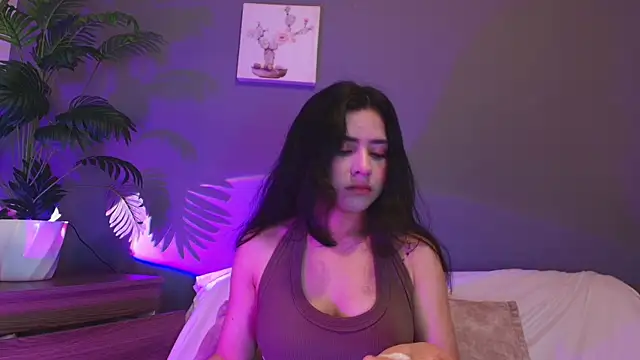 adara johnson   online show from May 2026 11:42:02 AM