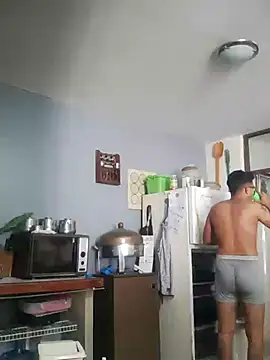 Snapshot of FitGeorge chatting on November 2025 02:51:01 PM FitGeorge online show from November 2025 02:51:01 PM