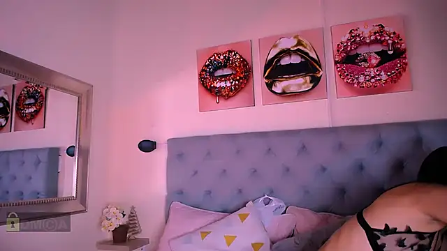 ASHLIE DIXON1 online show from January 2025 09:18:02 PM