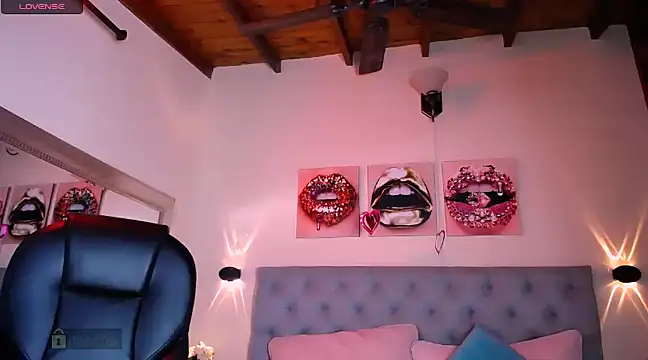 ASHLIE DIXON1 online show from March 2025 07:26:02 PM