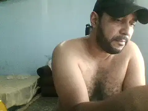 Snapshot of friendsloversex chatting on February 2025 02:47:01 AM friendsloversex online show from February 2025 02:47:01 AM