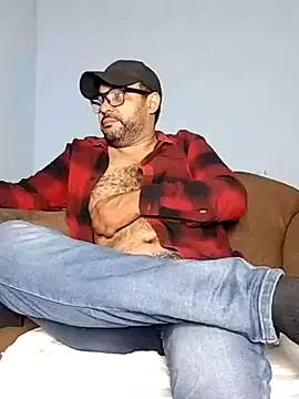 Snapshot of friendsloversex chatting on February 2025 02:28:01 AM friendsloversex online show from February 2025 02:28:01 AM