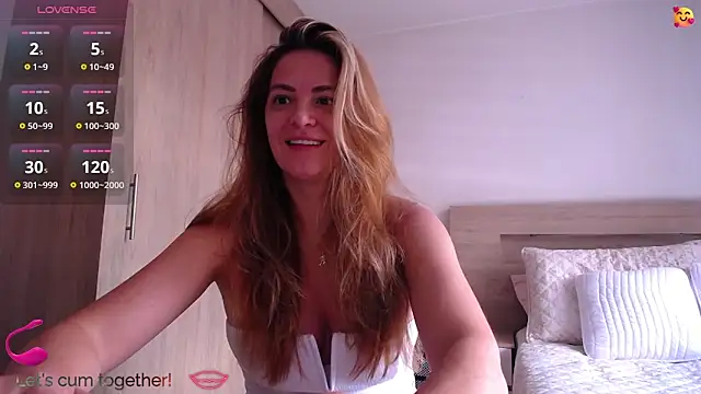 ParisW online show from April 2026 04:44:02 PM