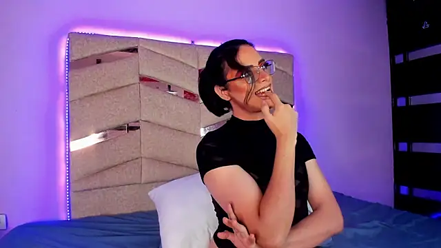 Snapshot of Eterea_blow chatting on January 2025 06:38:01 AM Eterea blow online show from January 2025 06:38:01 AM