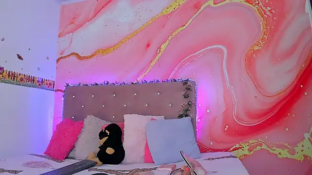 Snapshot of Daisy__rose chatting on January 2025 11:13:02 AM Daisy rose online show from January 2025 11:13:02 AM