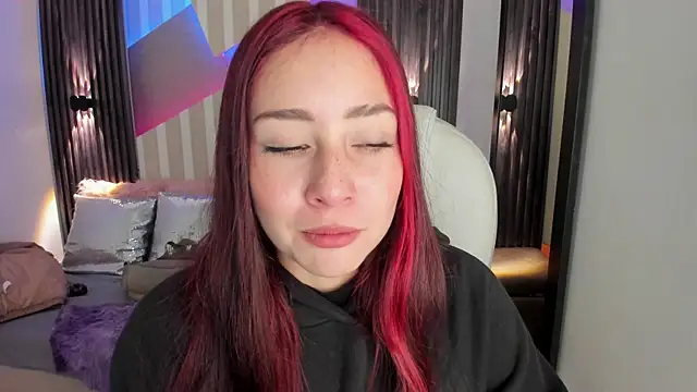 emily layton online show from November 2025 02:51:01 PM