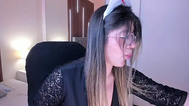 Snapshot of SEXMILLA_ chatting on September 2025 04:45:02 PM SEXMILLA online show from September 2025 04:45:02 PM