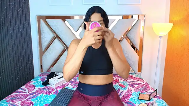 Snapshot of Alison_Chan_ chatting on October 2025 01:54:01 PM Alison Chan online show from October 2025 01:54:01 PM