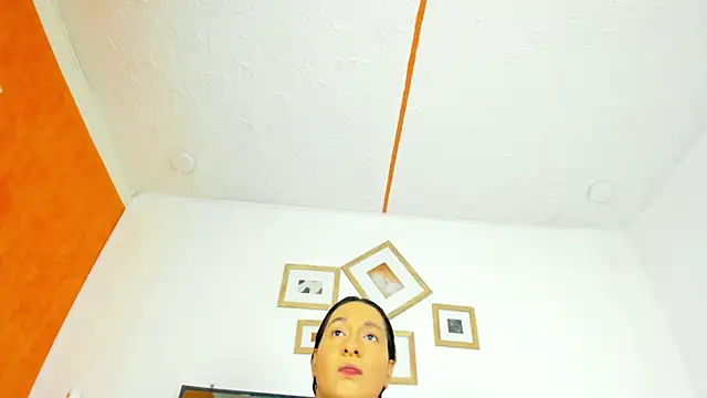 Alison Chan  online show from July 2026 09:21:02 PM