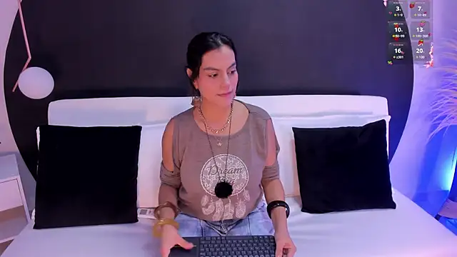 Snapshot of Ada_Monroe10 chatting on April 2026 01:39:02 PM Ada Monroe10 online show from April 2026 01:39:02 PM