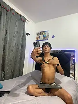 derreck models online show from February 2026 02:40:01 AM