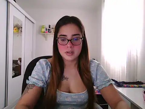 maliamiller online show from June 2026 12:15:02 PM